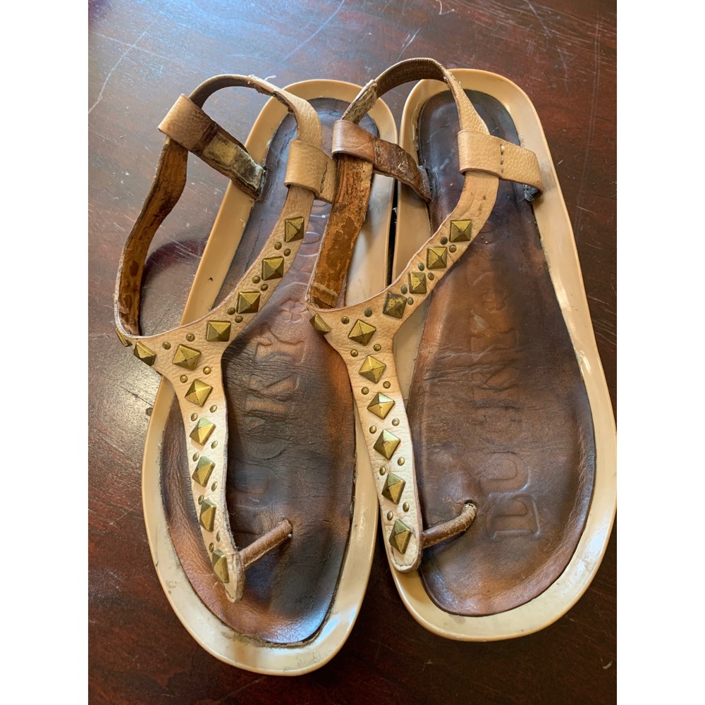 Lucky Brand Womens Studded Leather Thong Sandals Tan Gold Boho Gladiator Flat